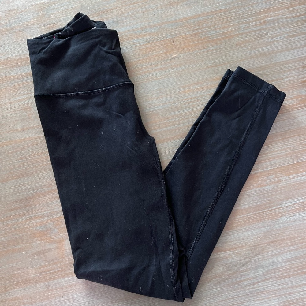 Victoria’s Secret sport athletic leggings. All black. Size xs.